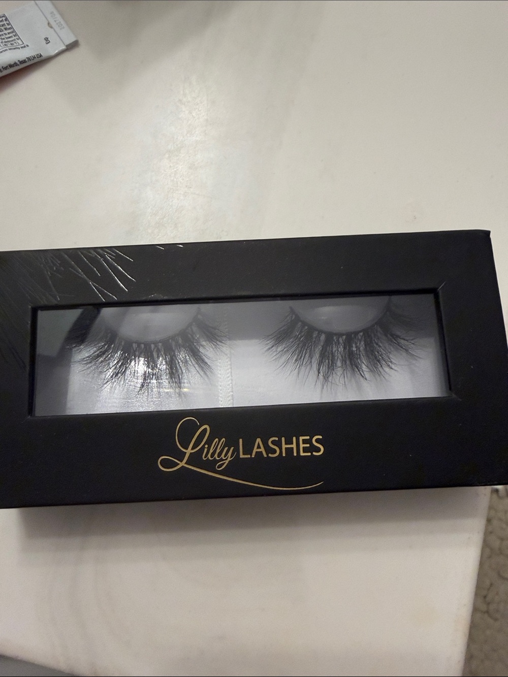 Lilly lashes Miami